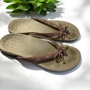 Vionic Bella II Women's Size 9 Pink Geometric‎ Slip On Slide Flip-Flop Sandals